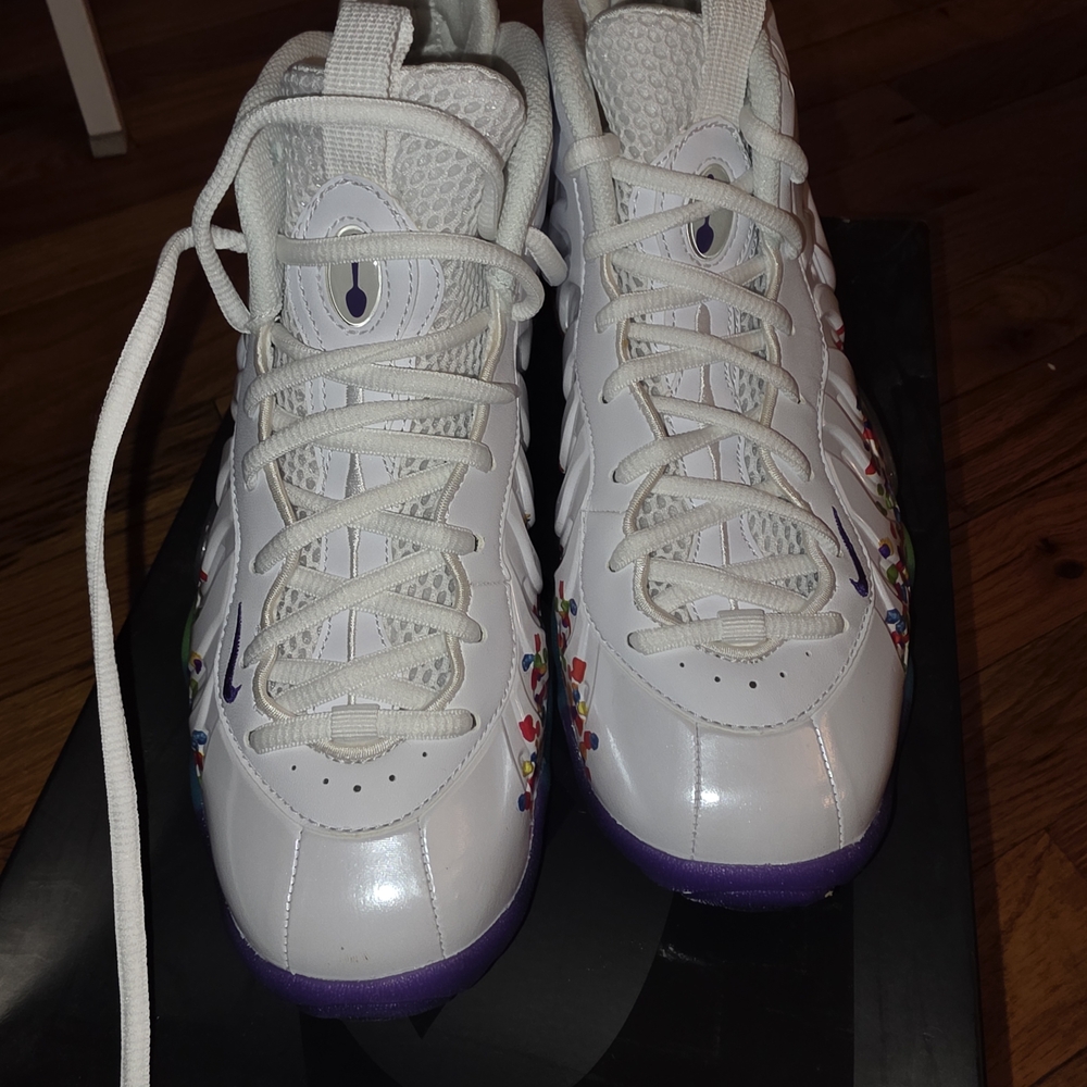 Nike Foamposite. Brand New Never Worn.  Grade School Size 5.5